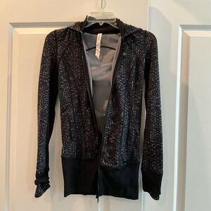 Lululemon zip up jacket with hood
